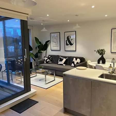 Stylish Penthouse Central London-Zone 1